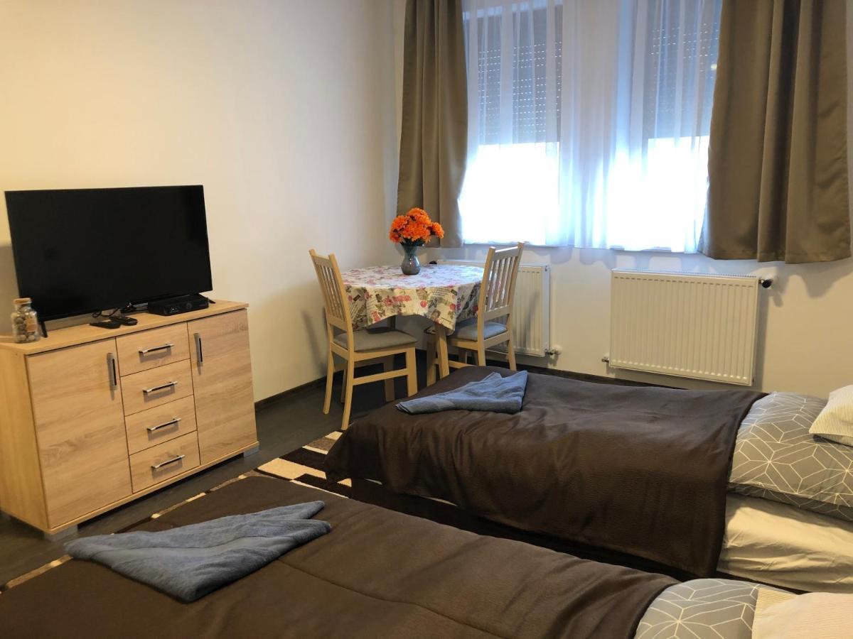 Lukacs Vendeghaz Hotel Erdohorvati Luaran gambar